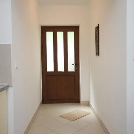 7879b Apartament *