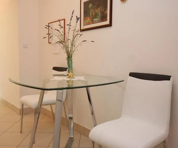 7879b Apartmán *